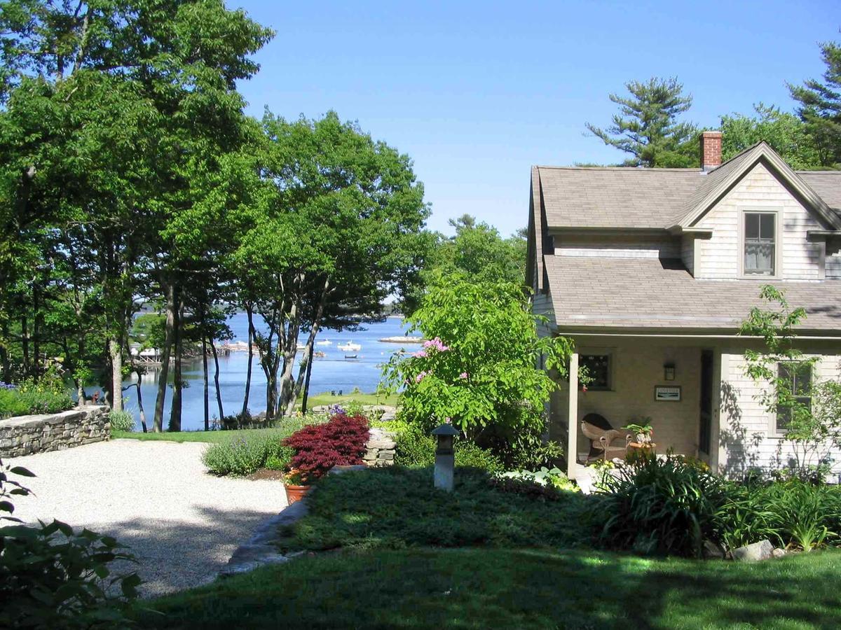Bed & Breakfast Coveside Bed & Breakfast