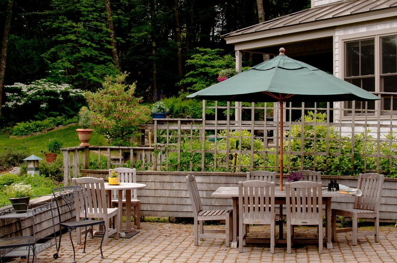 Bed & Breakfast Coveside Bed & Breakfast *